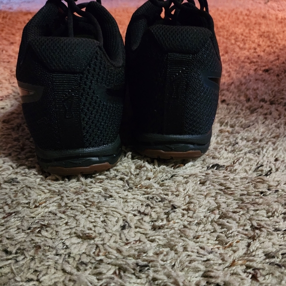 INOV 8 black athletic running shoes.  F-Lite 235 V3 - Picture 4 of 7